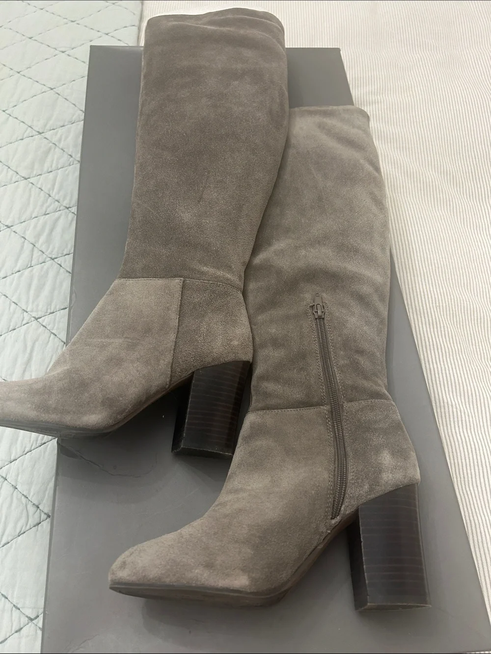 Womens Gray Suede Knee-High Block Heel Boots